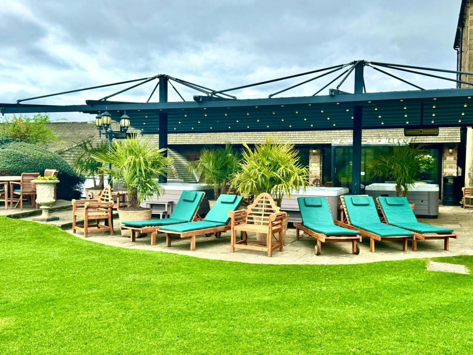 Waterton Park Hotel Wakefield Exterior foto
